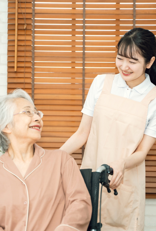 スタッフと利用者の様子